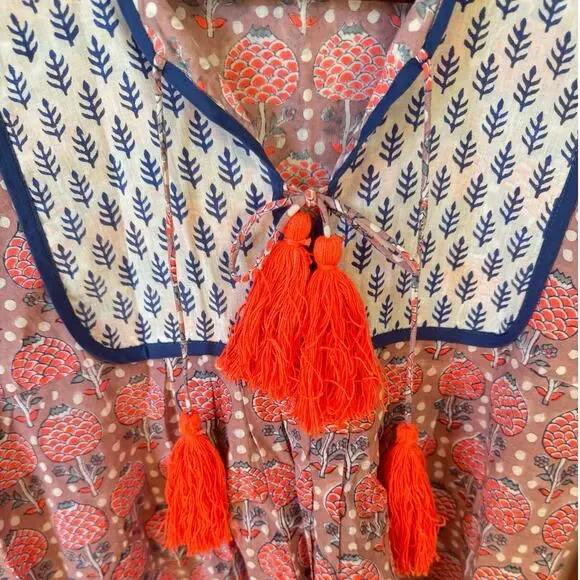 SZ Block Prints Tunic Top with Tassel Accents Red Size Medium Made in India Boho - Picture 7 of 9